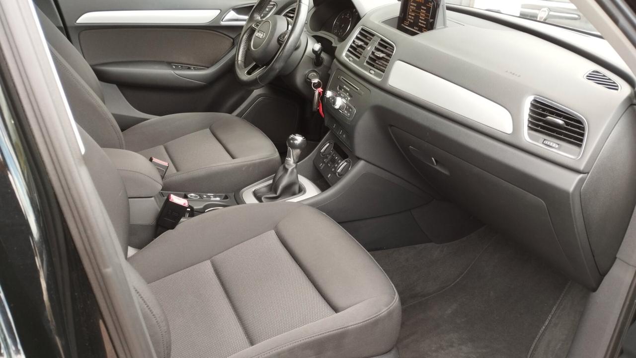 Audi Q3 2.0 TDI 120 CV Design