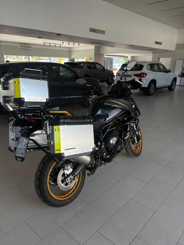 QJ MOTOR SRT 800SX sx