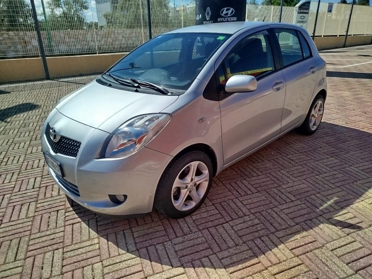 Toyota Yaris 1.3 5 porte CON GPL RINNOVATO FINO AL 2030