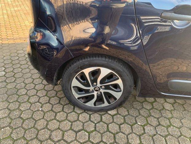 citroen c3 picasso distribuzione fatta
