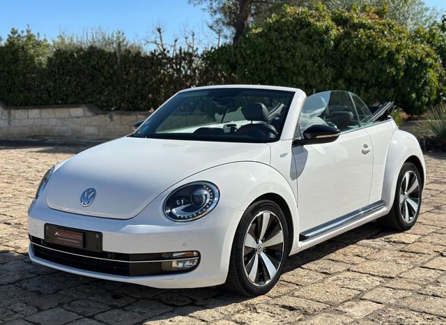 VOLKSWAGEN Maggiolino Cabrio 1.4 TSI DSG Sport 60's (Fender/LED/Auto)