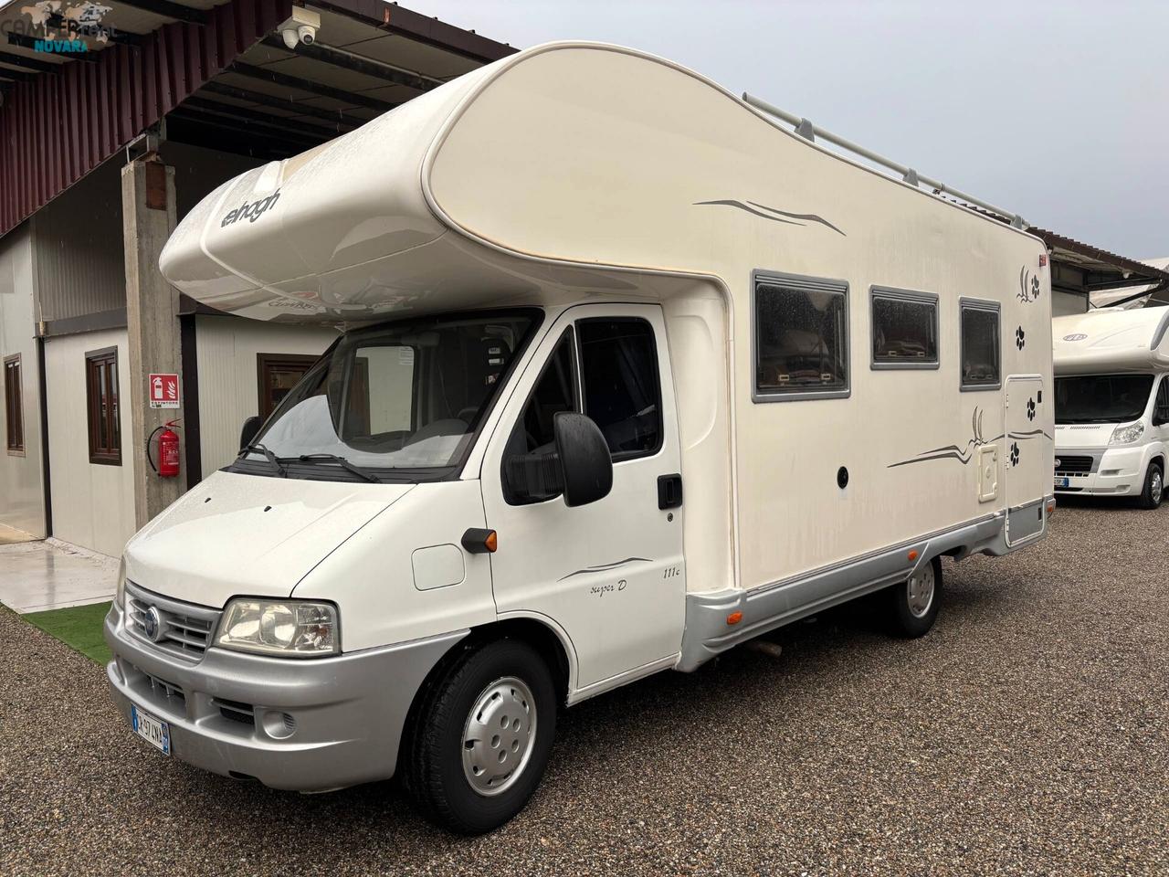 ELNAGH SUPER D 111 c - mansardato con letti a castello in coda e garage a volume variabile