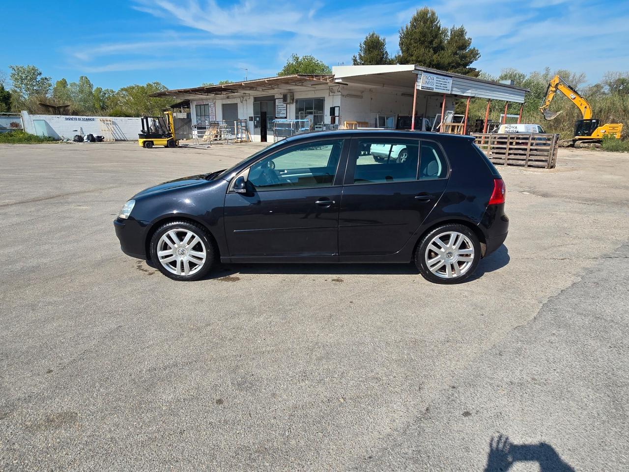 Volkswagen Golf 2.0 16V TDI 5p. Sportline