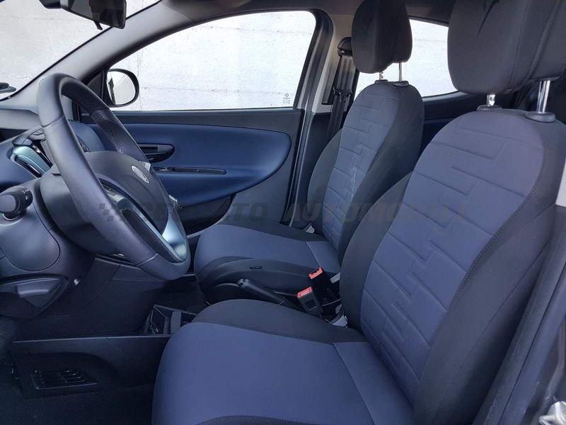 Lancia Ypsilon Ypsilon 1.0 firefly hybrid Platino s&s 70cv