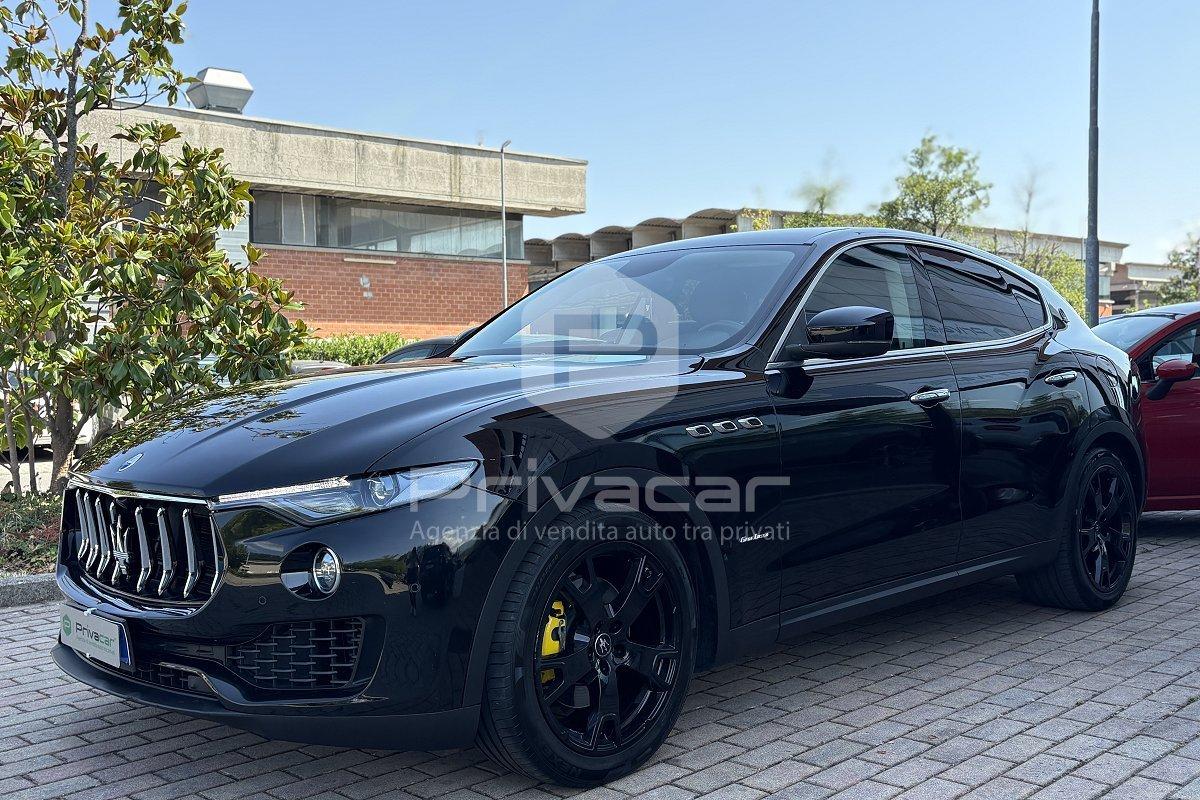 MASERATI Levante V6 AWD Granlusso