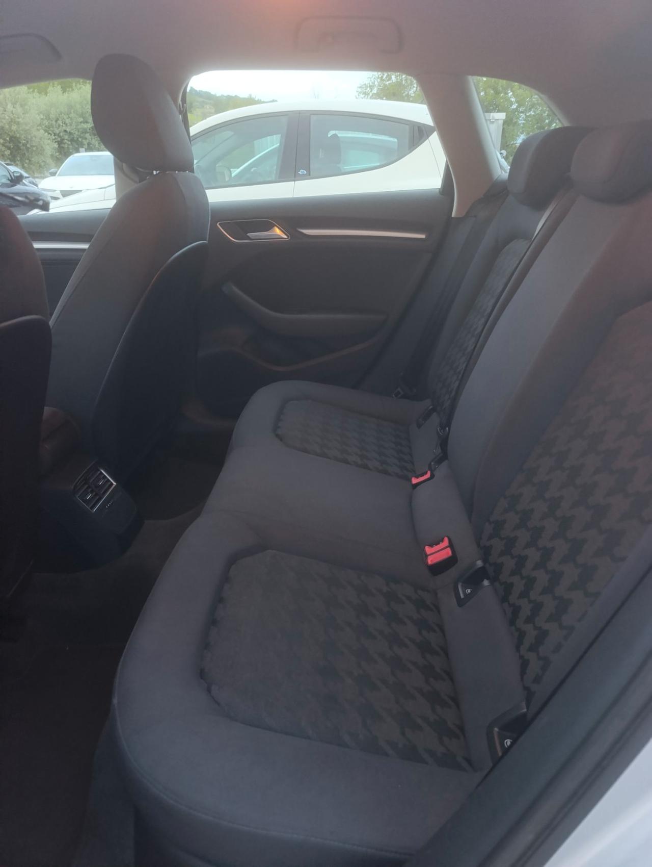 Audi A3 Sportback 1.6 tdi Ambiente