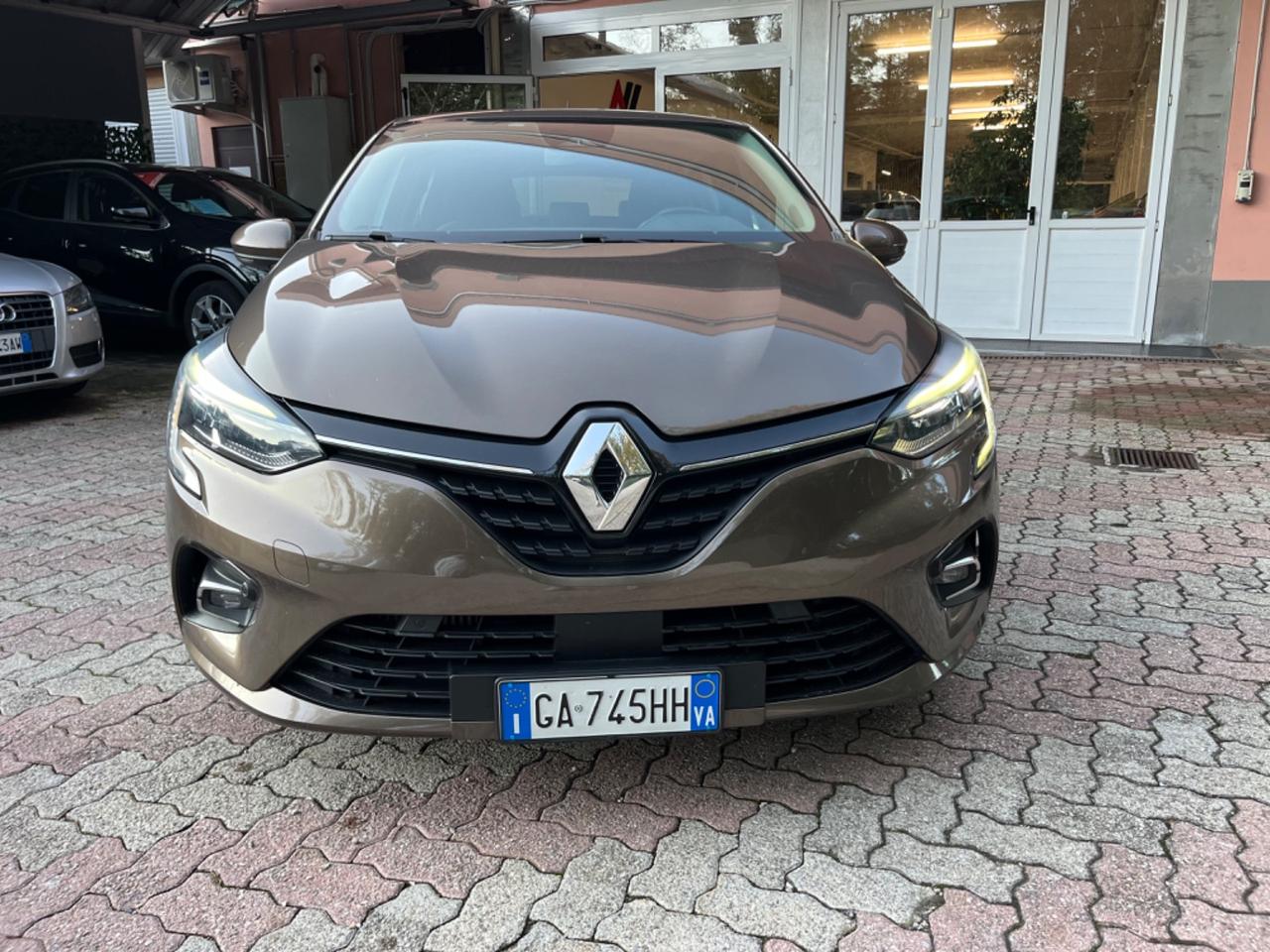 Renault Clio TCe 130 CV EDC FAP 5 porte Intens