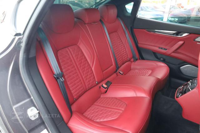 MASERATI Quattroporte V8 580 CV Trofeo