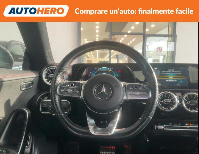MERCEDES-BENZ A 200 d Automatic Premium