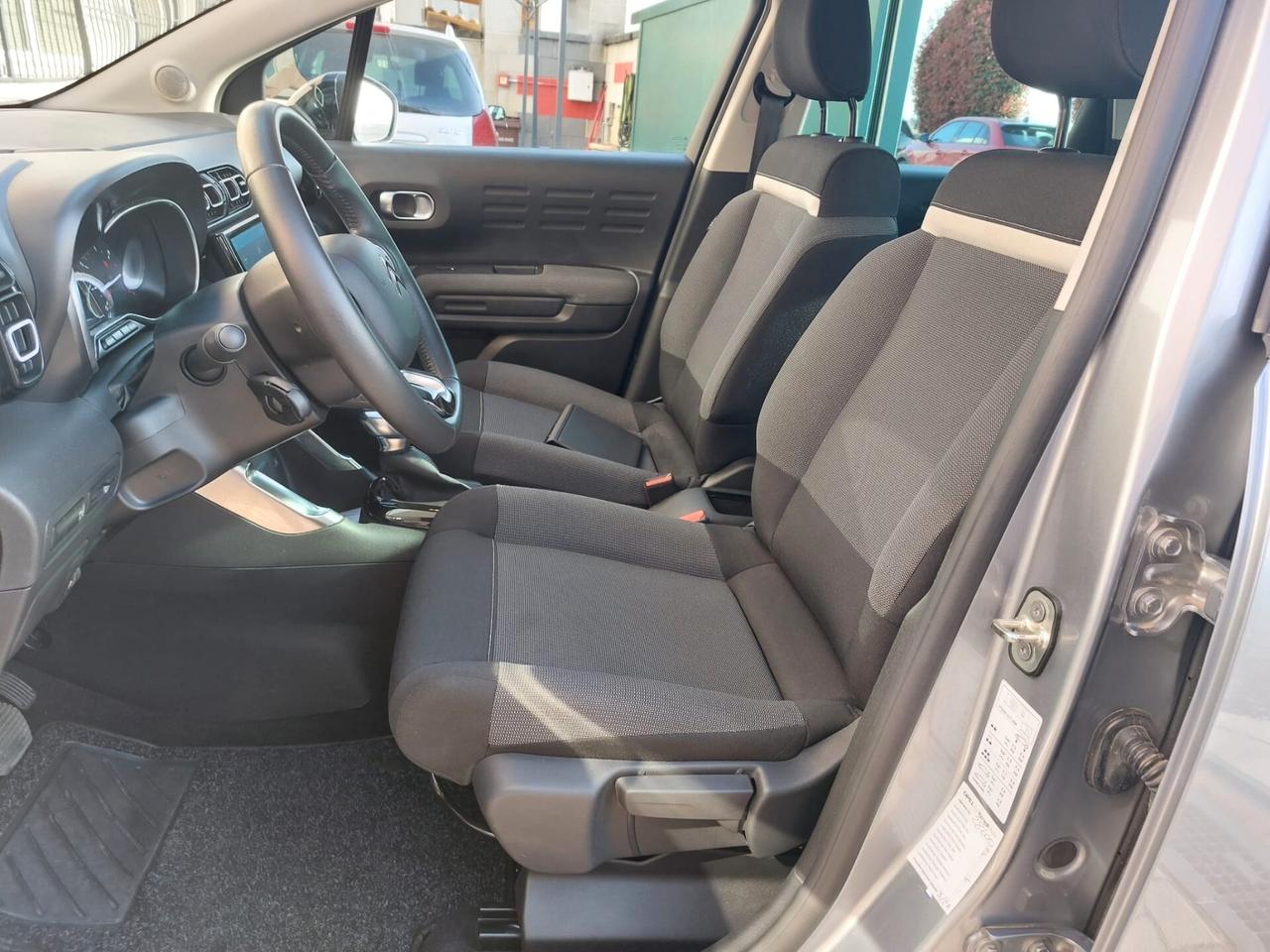 Citroen C3 AIRCROSS 1.2 PURE TECH Max S NAVY TEL LED