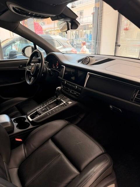 Porsche Macan 2.0 245cv pdk