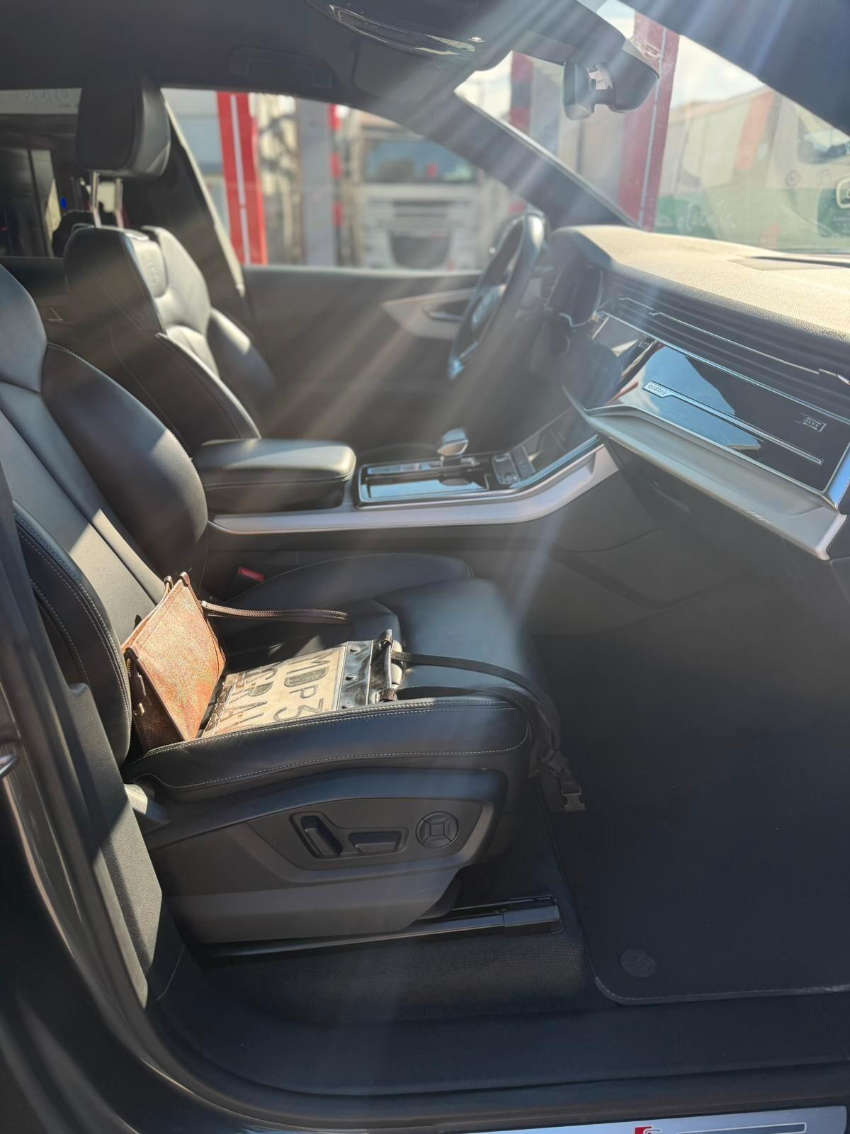 Audi Q8 45 TDI quattro tiptronic S-LINE INTERNO ED ESTERNO NO SUPERBOLLO