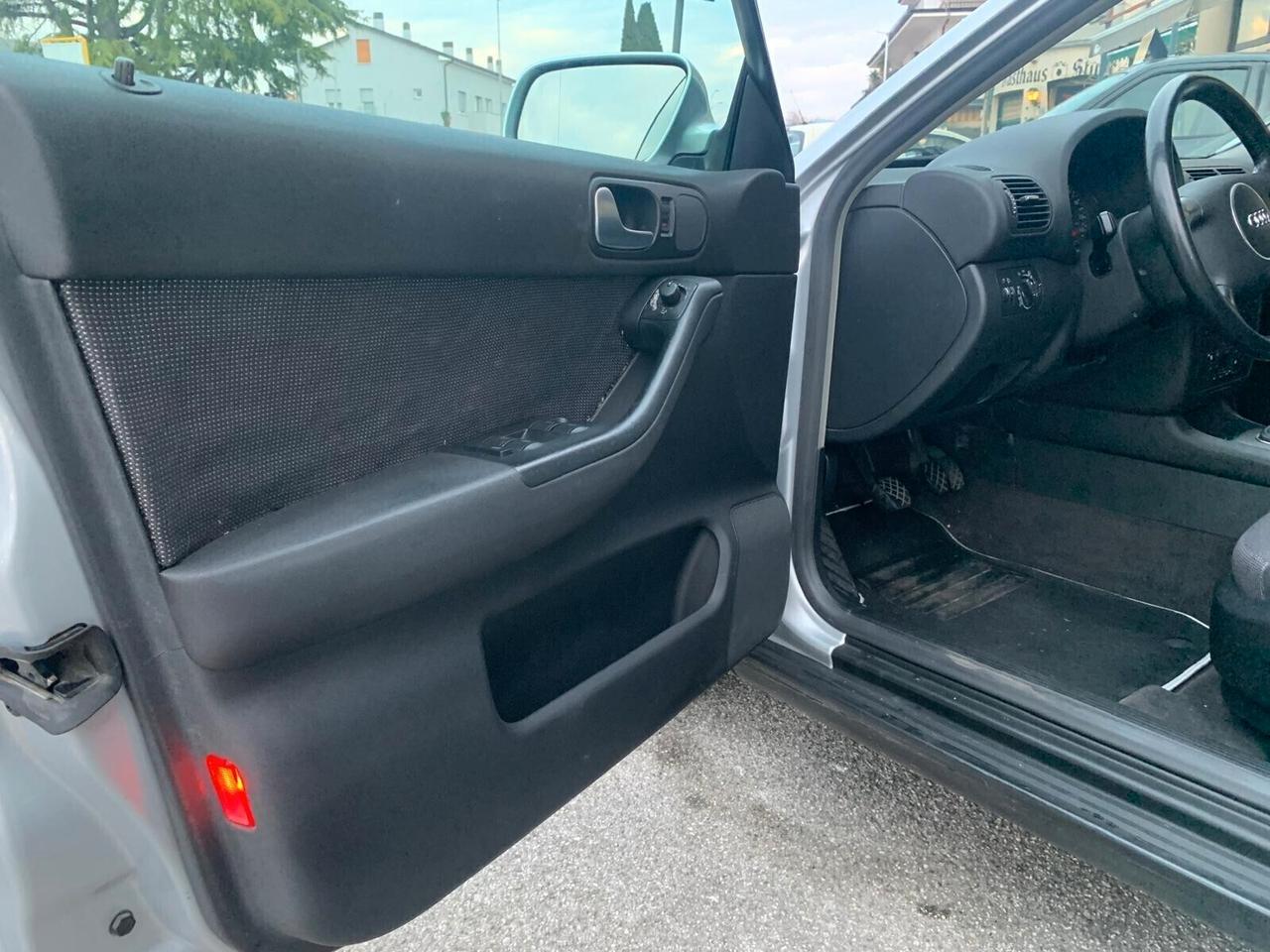 Audi A3 1.8 T 20V 150cv 5p. quattro A.S.I.