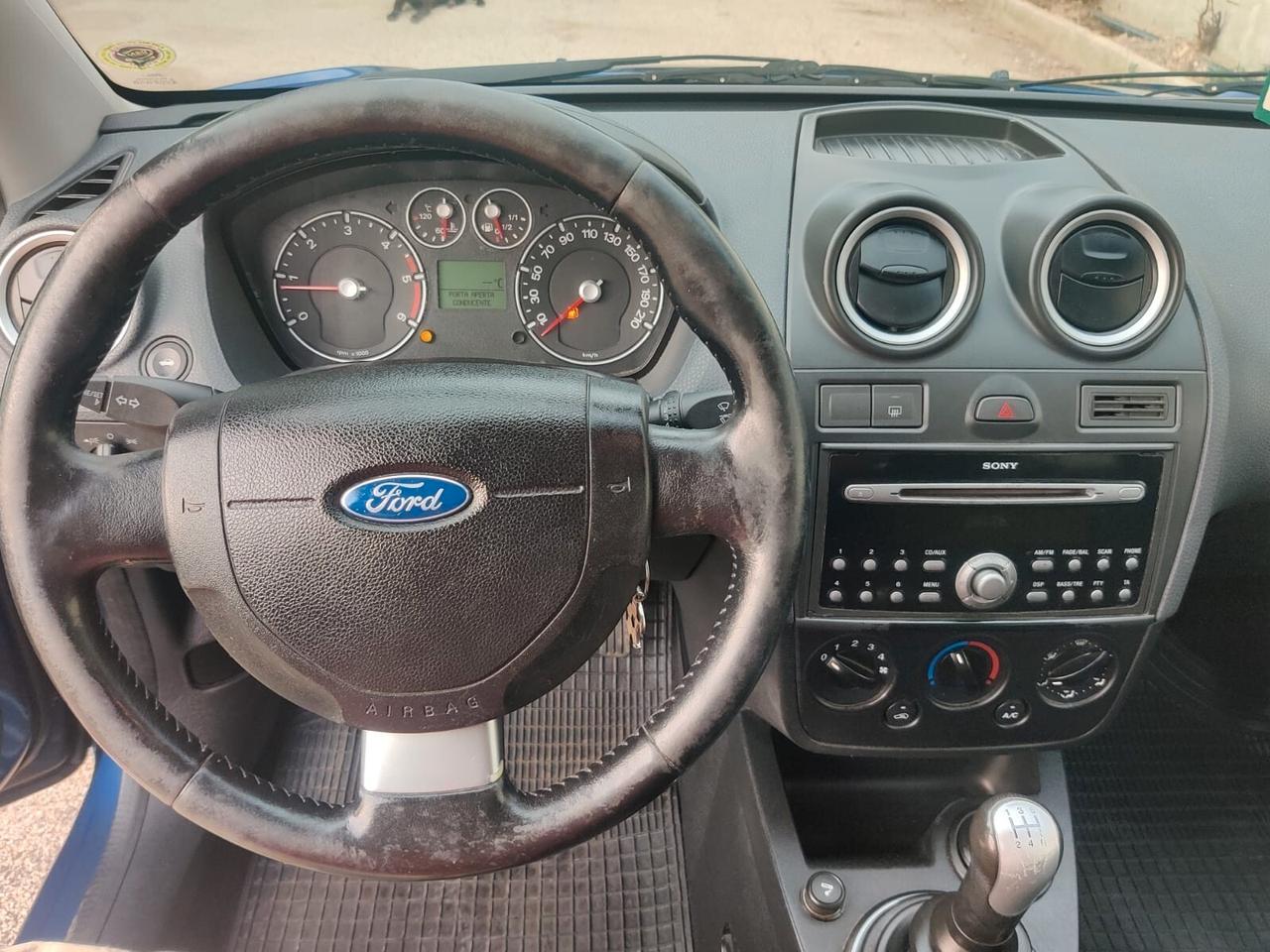 Ford Fiesta 1.4 TDCi 5p. Titanium