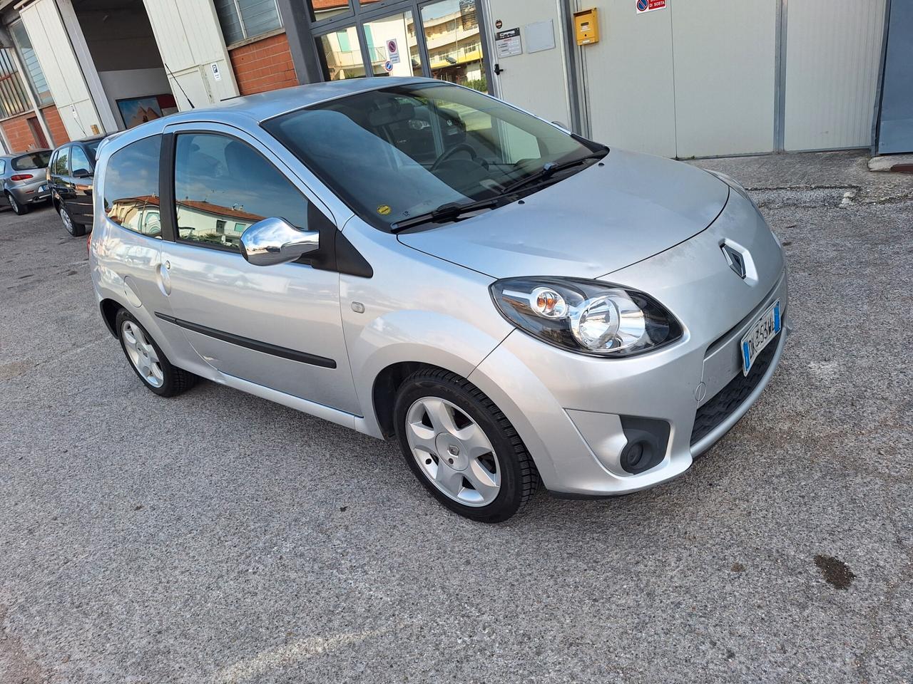 Renault Twingo 1.5 dCi 65CV Initiale NEOPATENTATI PASSAGGIO COMPRESO