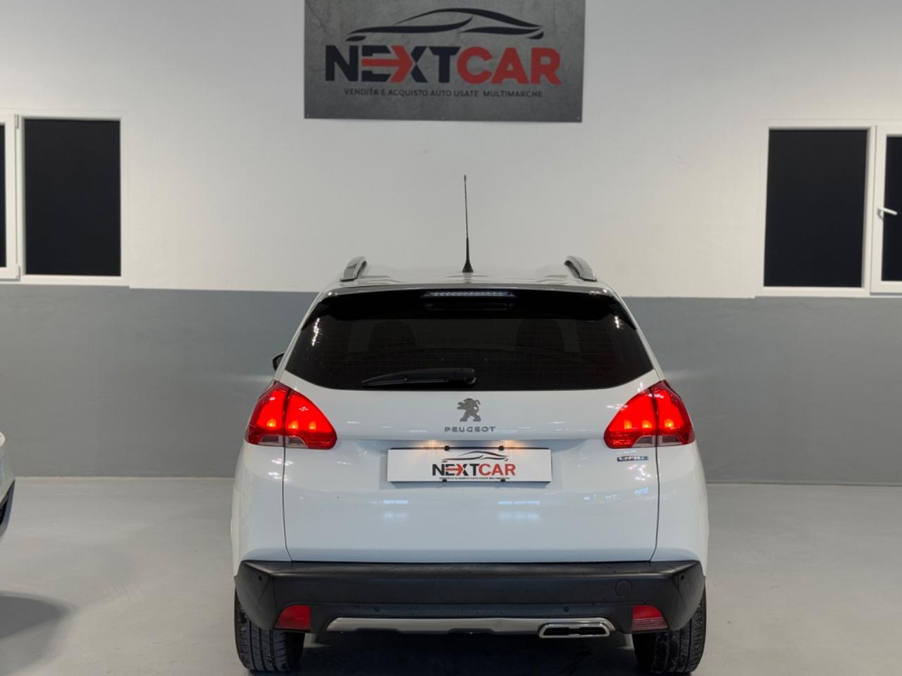 Peugeot 2008 PureTech 82cv GT LINE