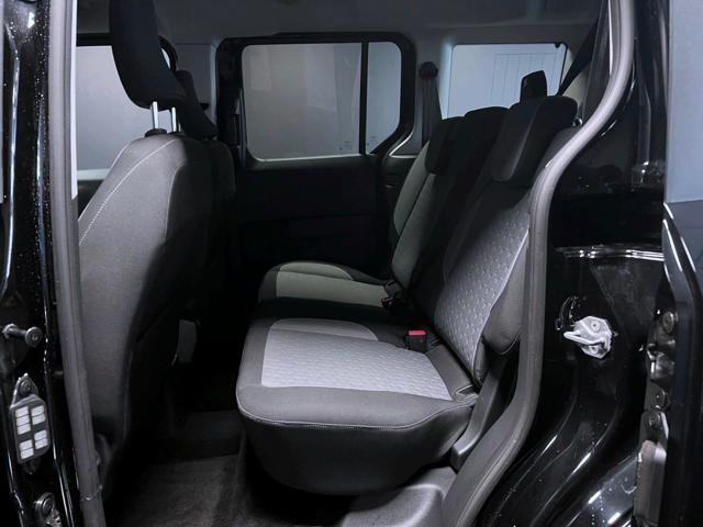 FORD Tourneo Courier 1.0 EcoBoost Powershift Titanium