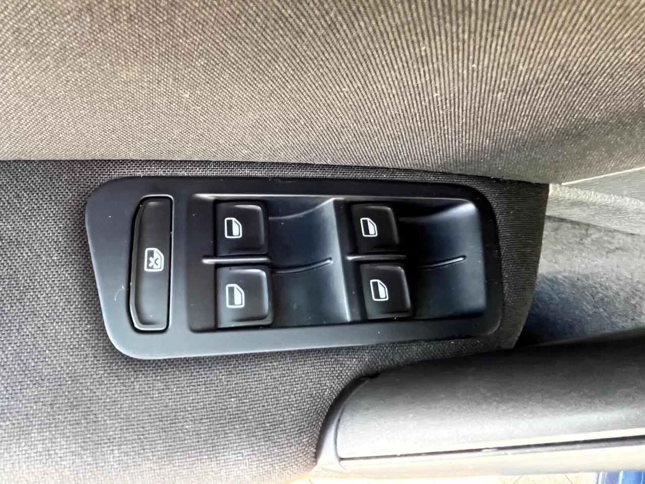 Volkswagen Golf 1.6 TDI DSG 5p. Highline BlueMotion Technology