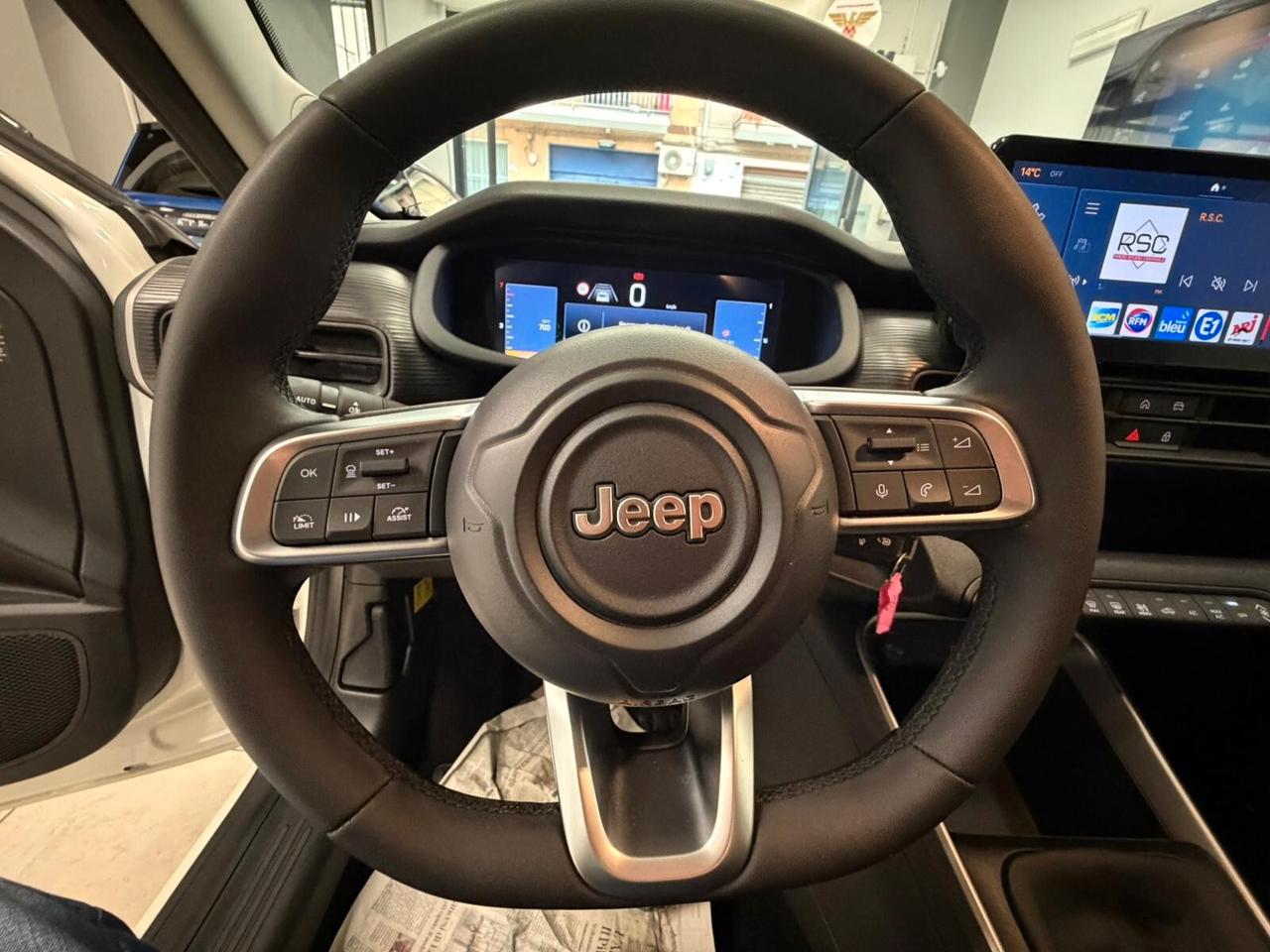 Jeep Avenger 1.2 Turbo 100 CV Altitude a 220 al mese