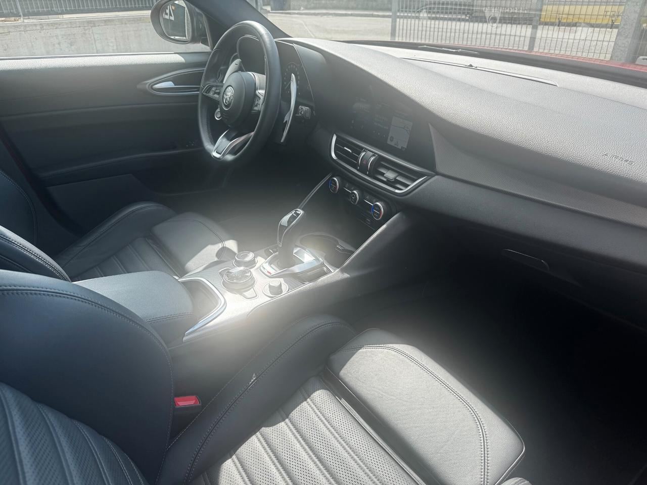 Alfa Romeo Giulia 2.2 Turbodiesel 210 CV AT8 AWD Q4 Veloce