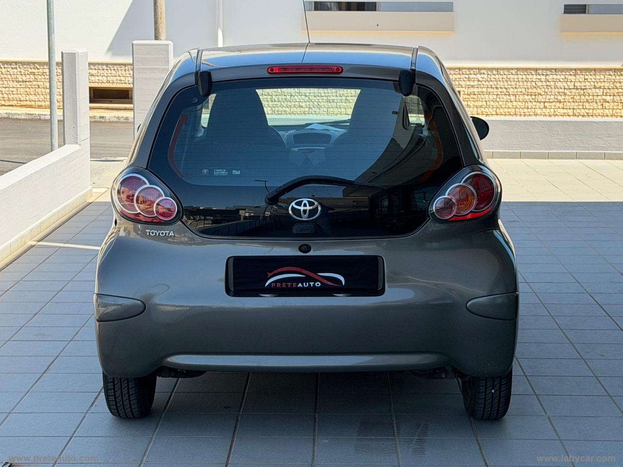 TOYOTA Aygo 1.0 12V VVT-i 5p. Active Connect