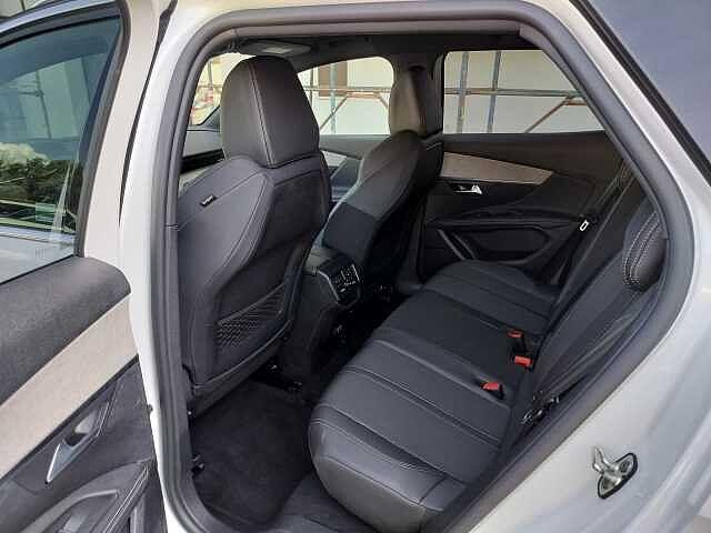 Peugeot 3008 BlueHDi 130 S&S EAT8 GT