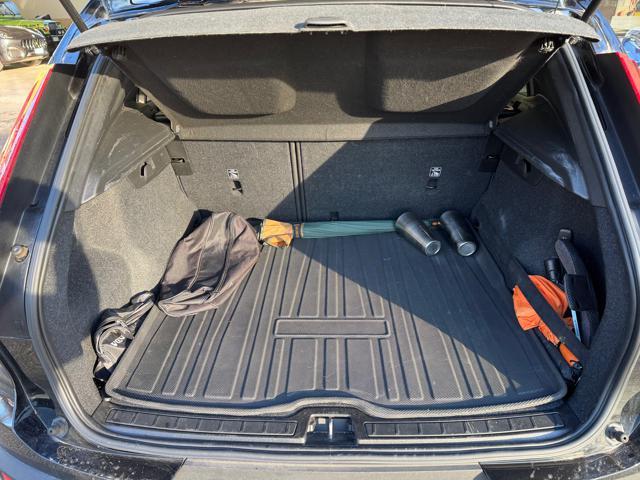 VOLVO XC40 T2 Momentum N1