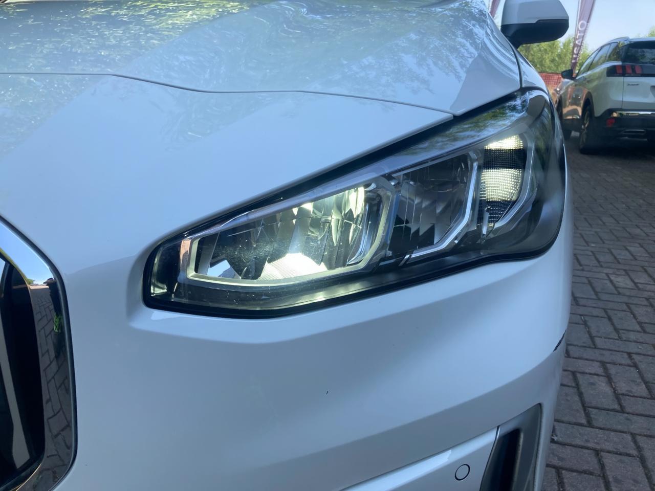 BMW 218d Active Tourer Luxury auto