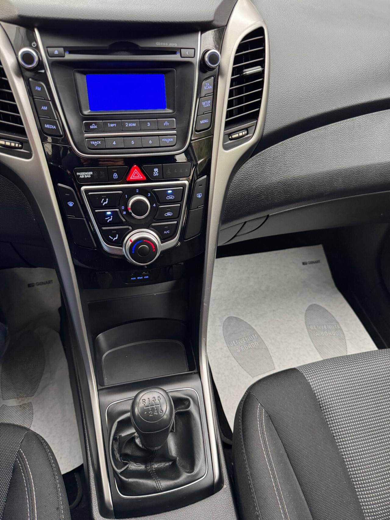 HYUNDAI I30 1.4 CRDI KM 62 MILA !!!!