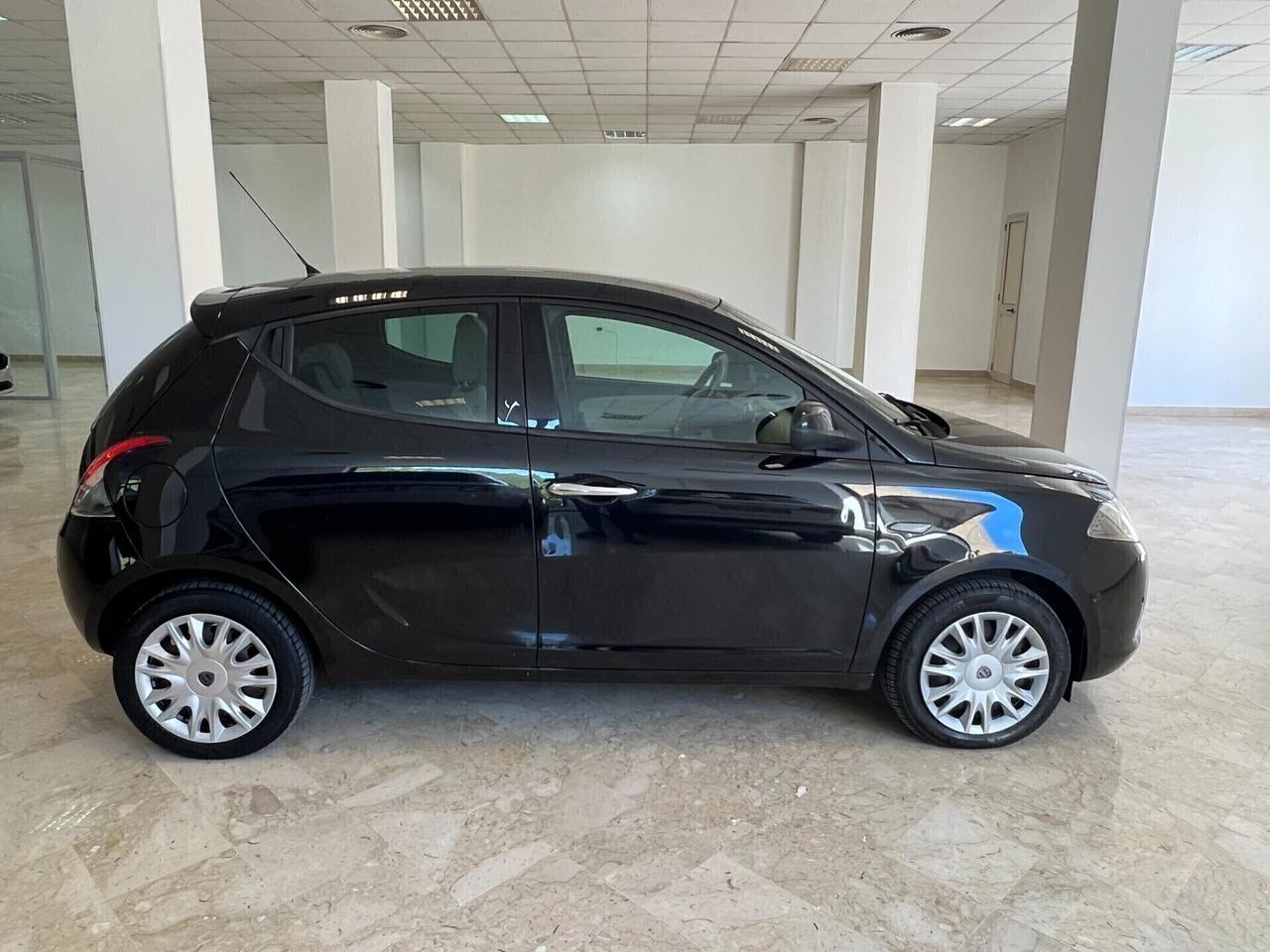 Lancia Ypsilon 1.3 MJT 16V 95 CV 5 porte S&S Gold