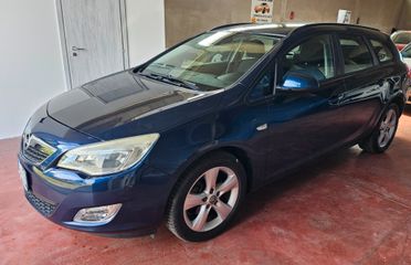 Opel Astra 1.7 CDTI 110CV Sports Tourer Cosmo