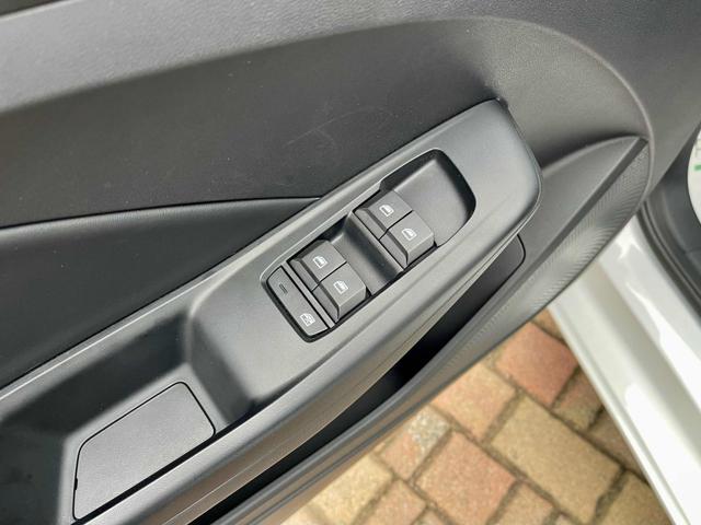 MG MG3 1.5 Hybrid+ Luxury - KM0