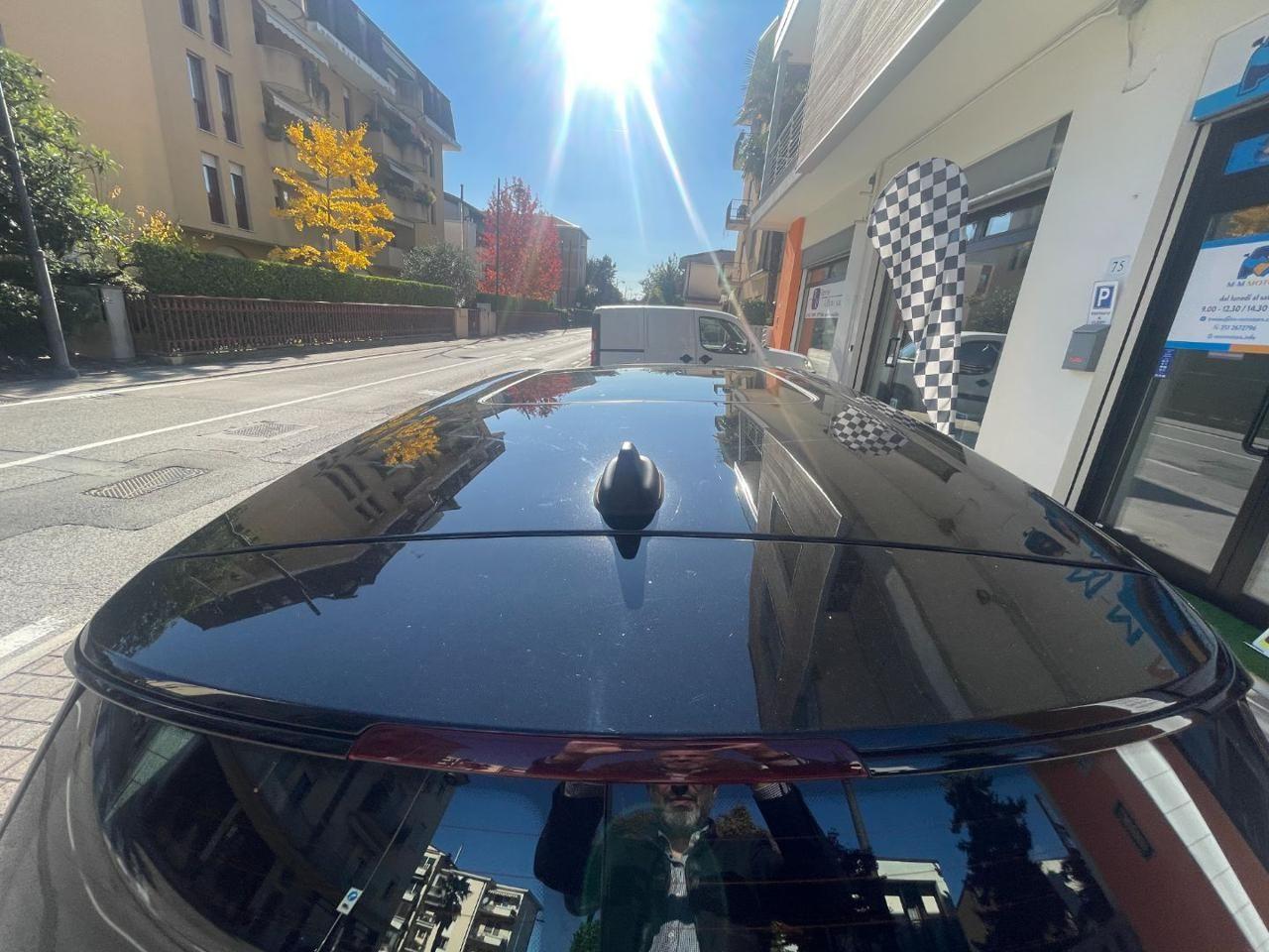 MINI Clubman 2.0 Cooper SD con tetto apribile