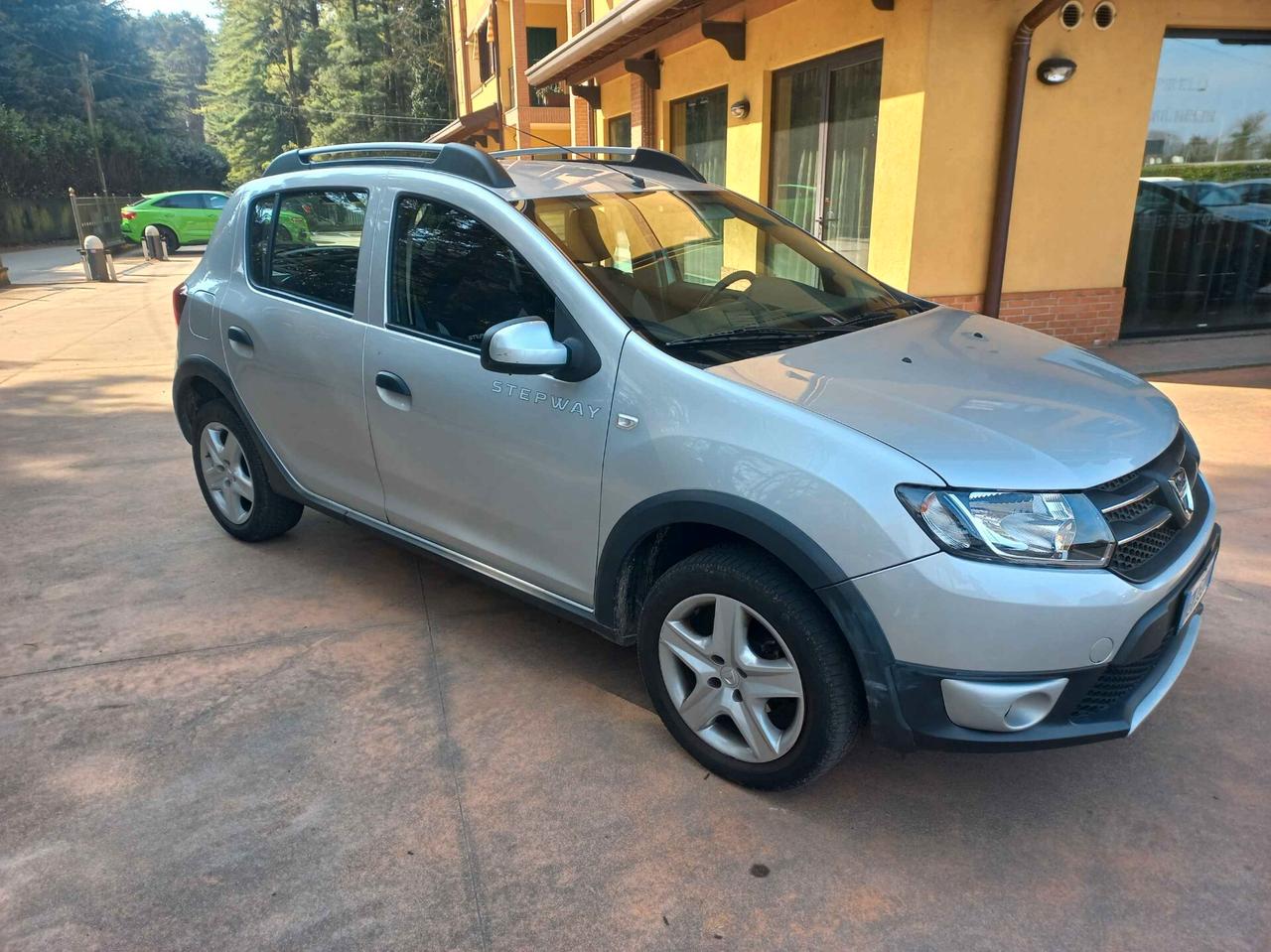 Dacia Sandero 1.5 dCi 8V 75CV Lauréate N1