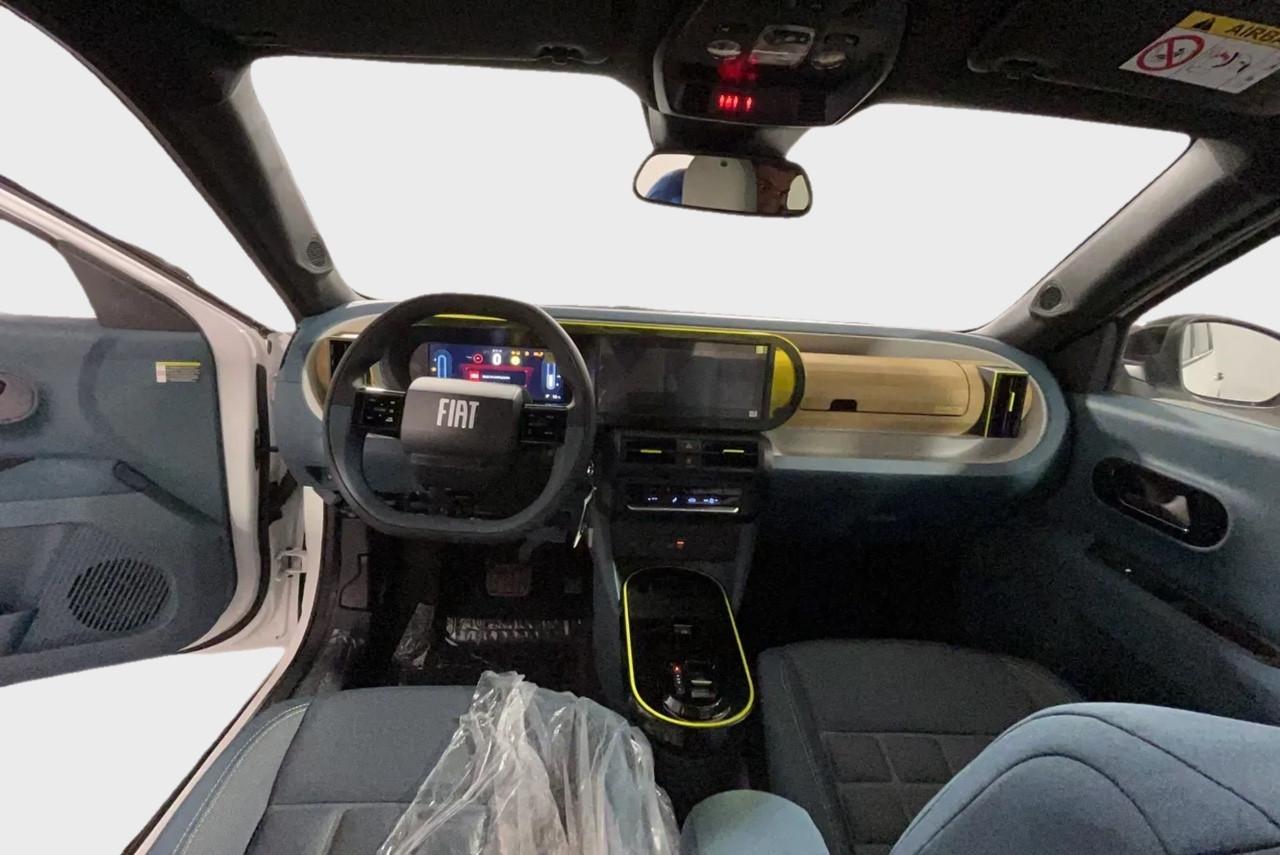 Fiat Grande Panda 1.2 Hybrid 110 CV S&S La Prima