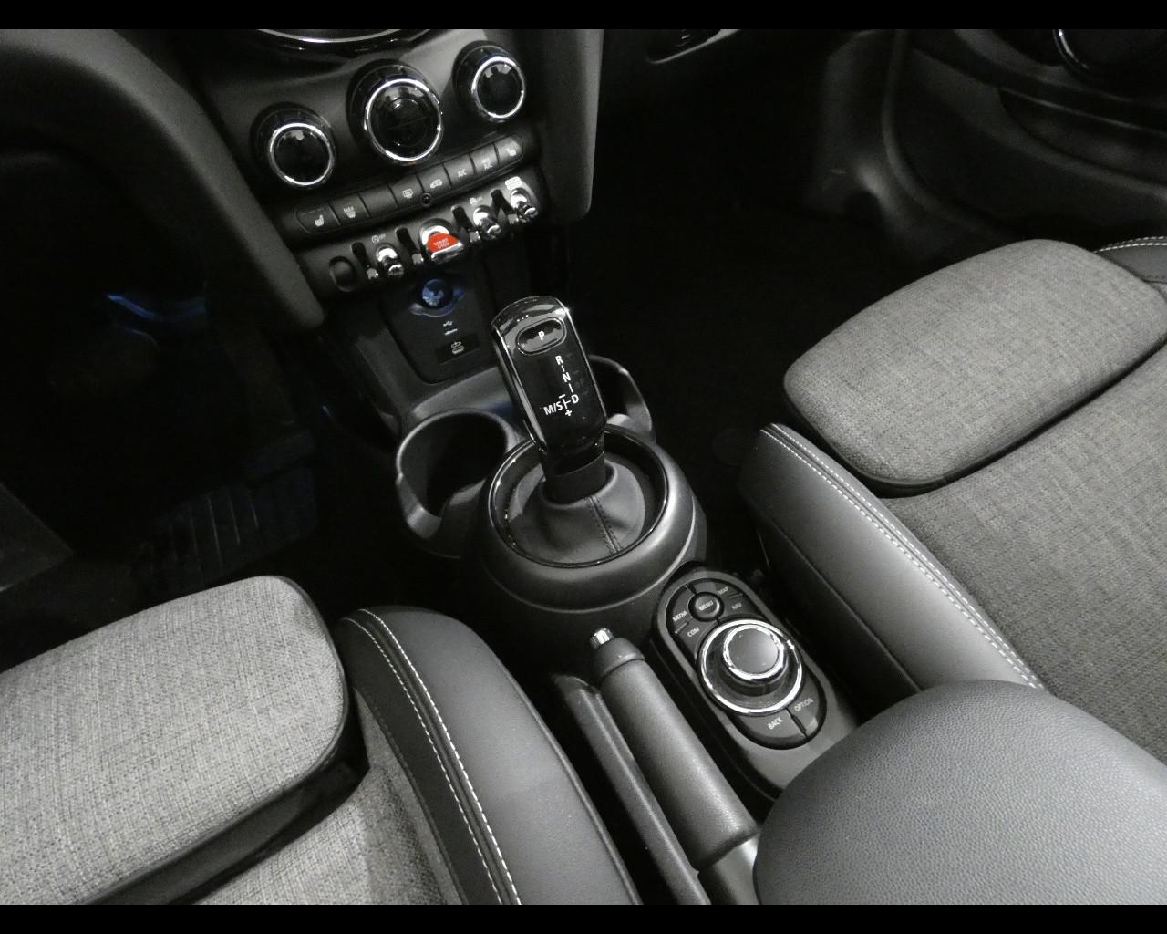 MINI Mini Cbr. (F57) - Mini 1.5 Cooper Classic Cabrio