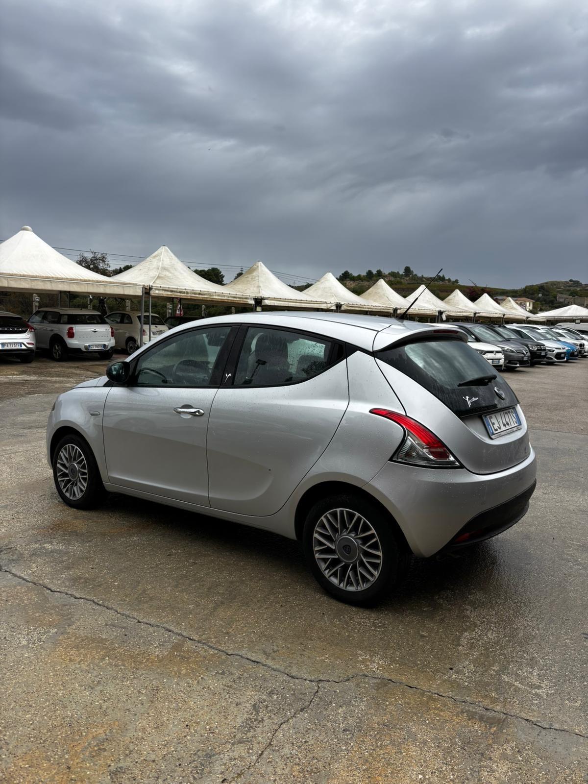 Lancia Ypsilon 1.3 MJT Platinum