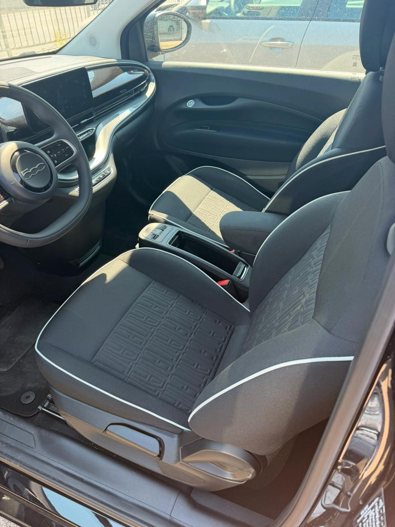 Fiat 500 500e Berlina 23,8 kWh Entry+Pack Tech