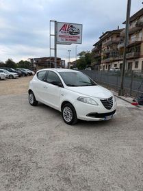 Lancia Ypsilon 0.9 TwinAir 85 CV 5 porte Metano Ecochic Platinum