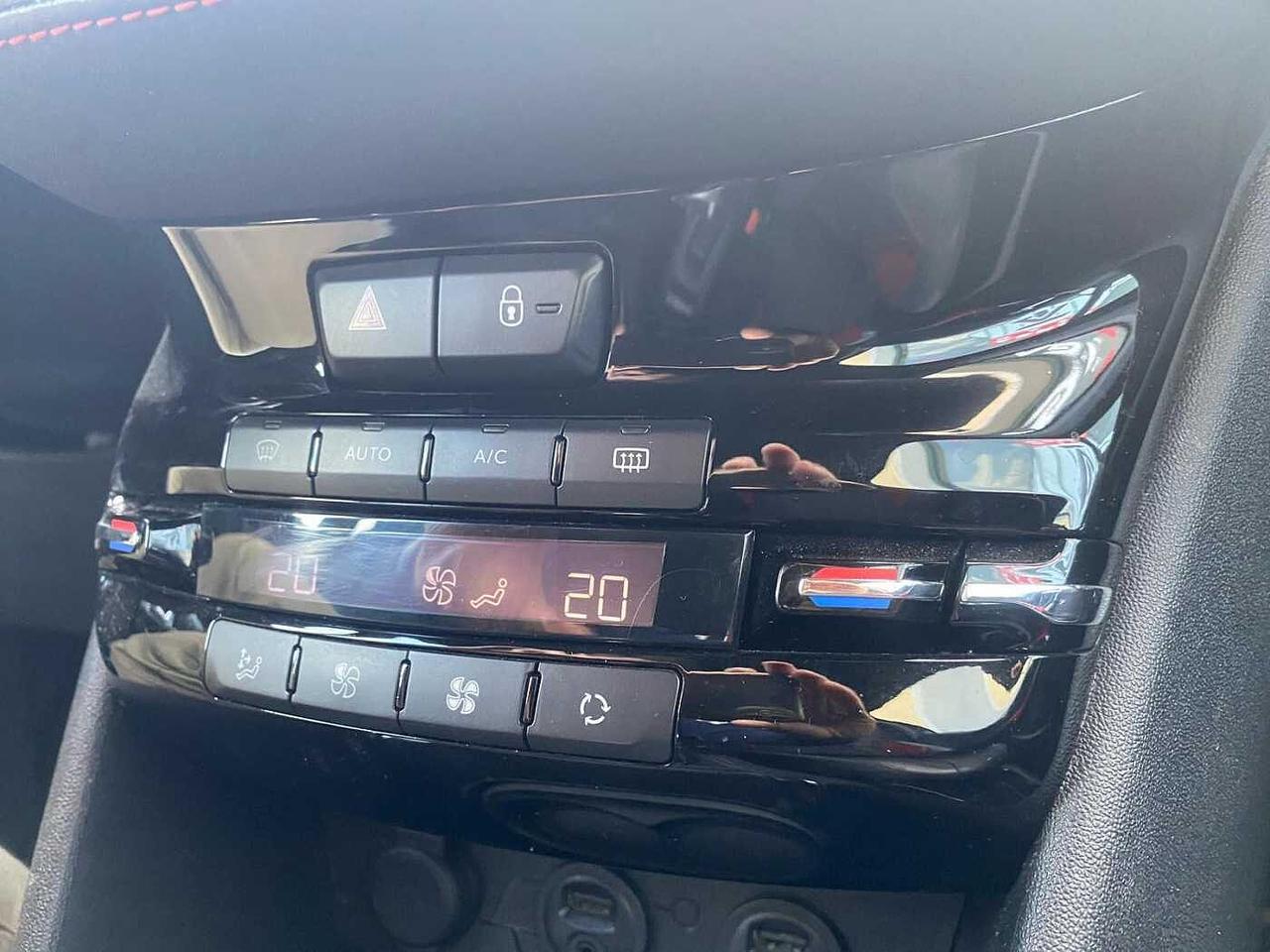 Peugeot 208 1.6 THP 200 CV 3 porte GTi