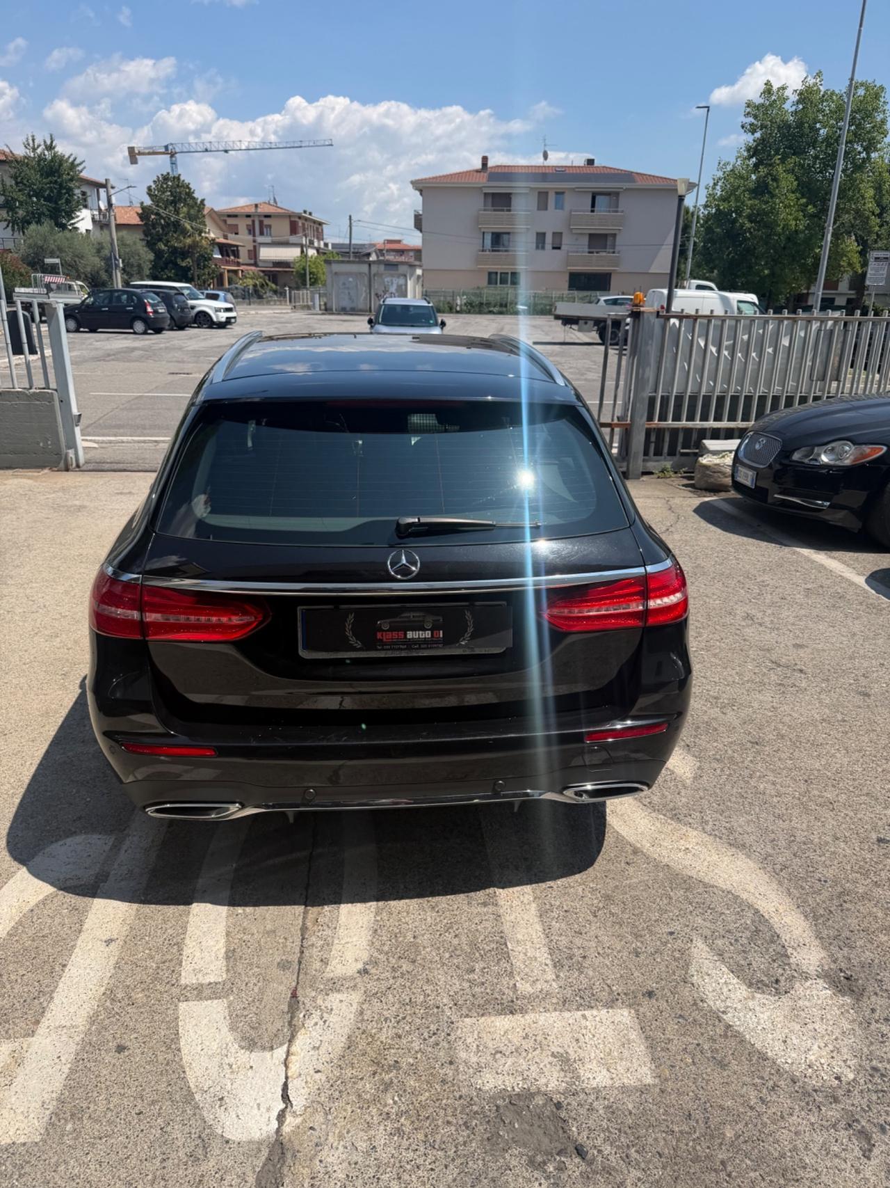 Mercedes-benz E 220 200 BlueTEC Premium