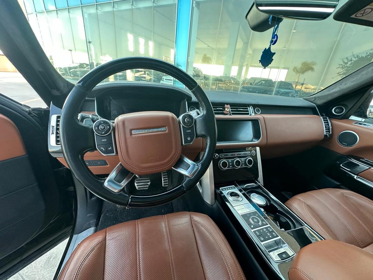 Land Rover Range 3.0 TDV6 Autobiography possibilità noleggio no scoring