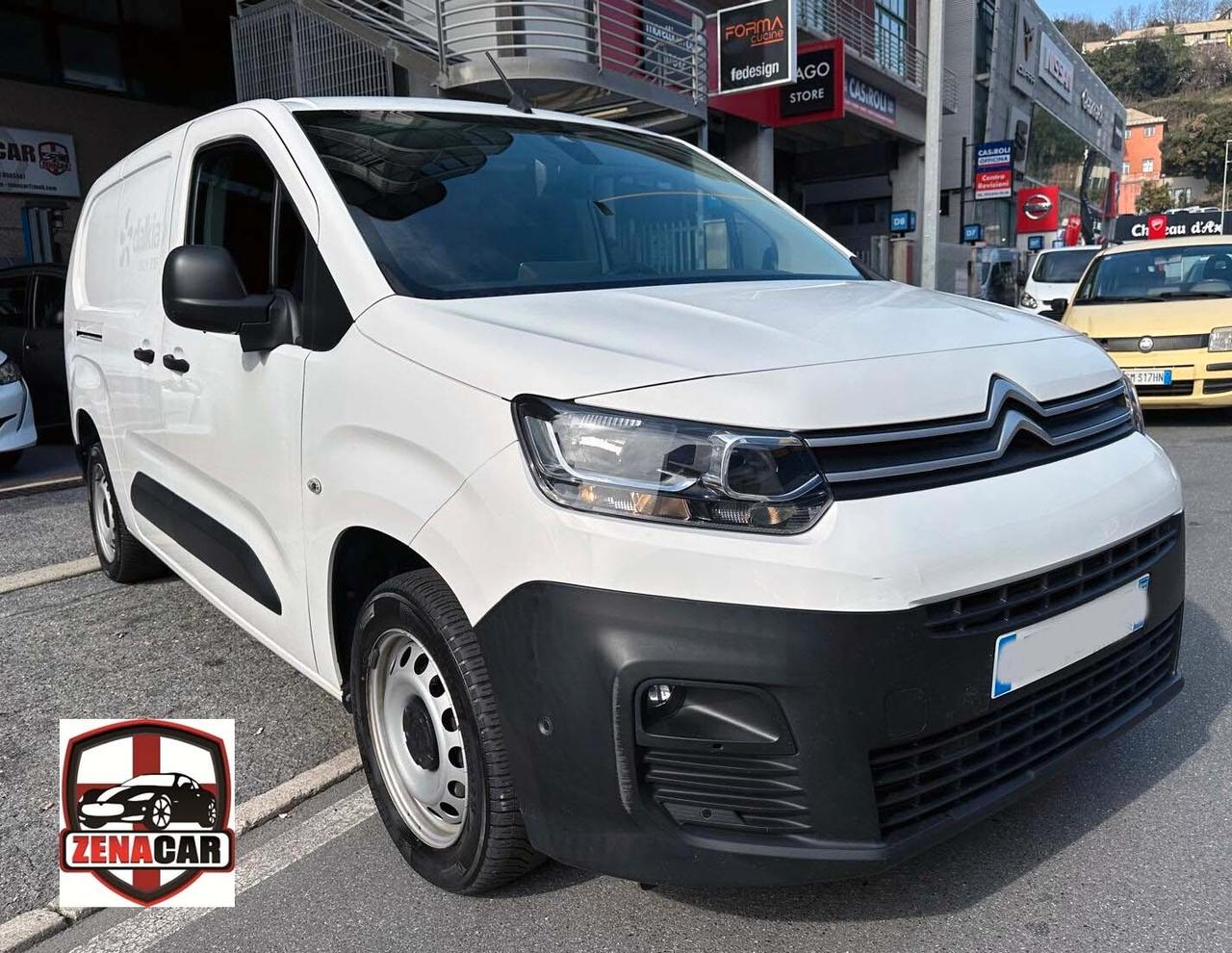 Citroen Berlingo XL 1.5 BlueHDi 100CV Driver – Navi – CarPlay – Telecamera