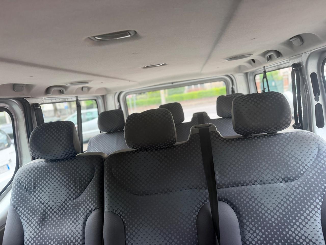 Renault Trafic T29 2.0 dCi/115 PL-TN Passenger 9 posti