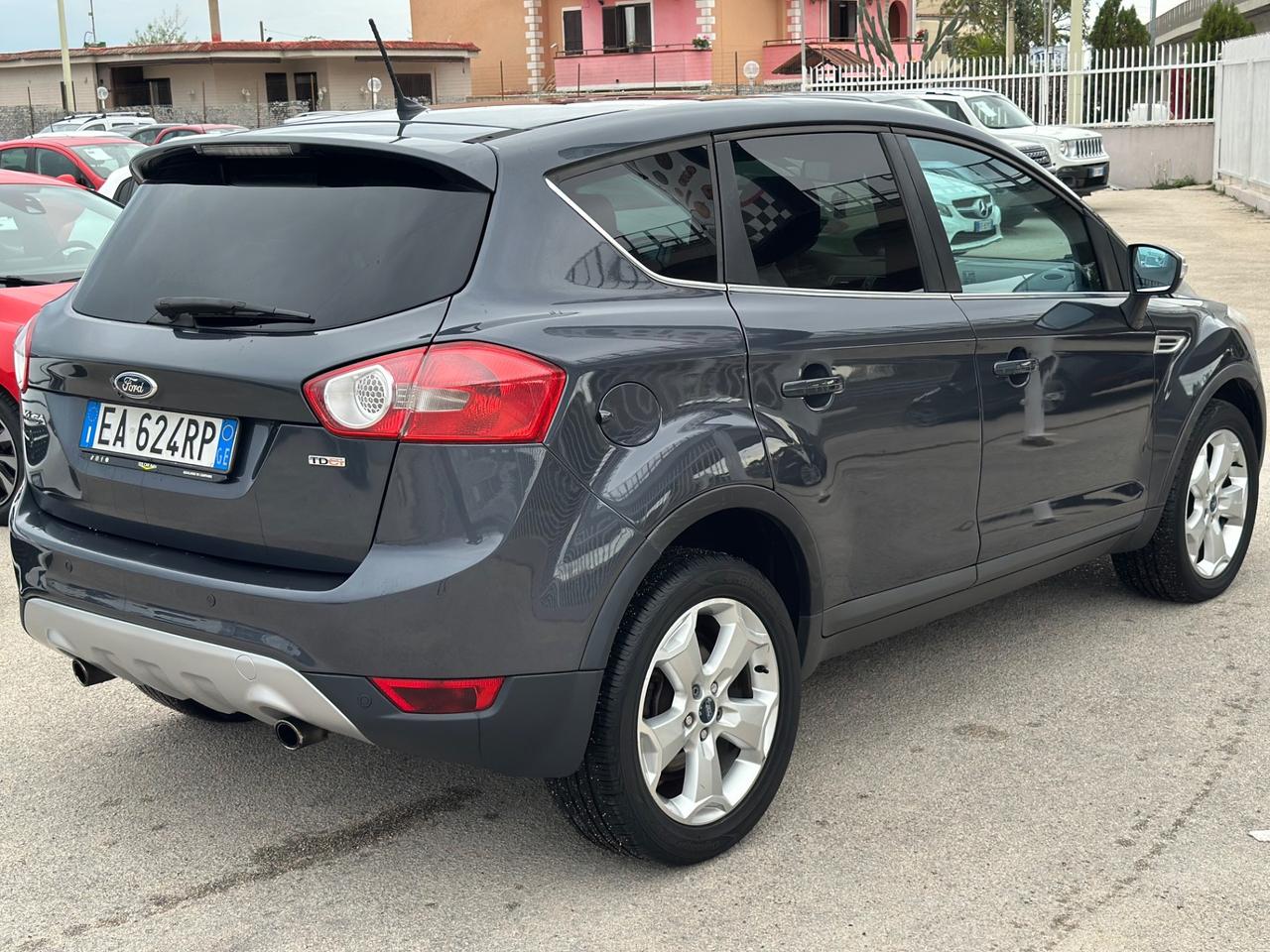 Ford Kuga 2010 2.0 TDCi 136 CV 4x4 Titanium PERFETTA