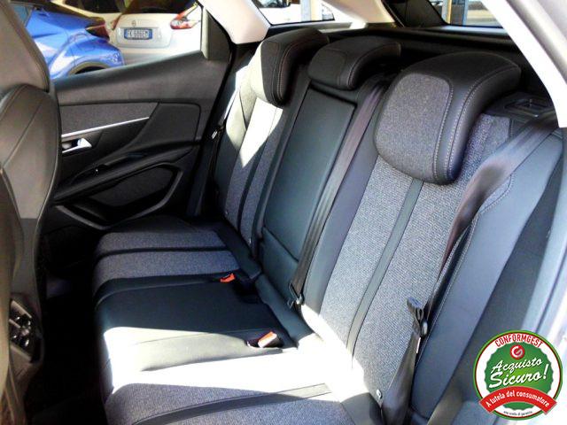 PEUGEOT 3008 BlueHDi 130 S&S EAT8 Allure