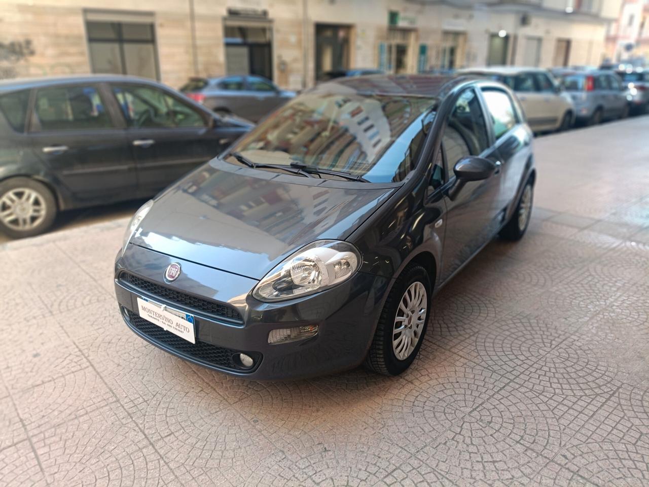 FIAT PUNTO 1.2 5PORTE-2013-NEOPATENTATI-Euro5490