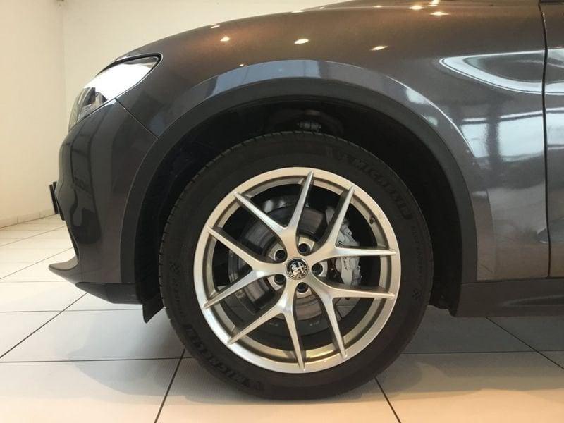 Alfa Romeo Stelvio 2.2 Turbodiesel 210 CV AT8 Q4 Super