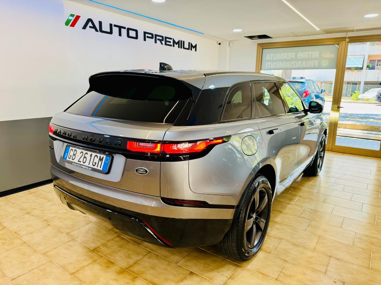 Range Rover Velar 2.0D 180 CV CarPlay - APPROVED