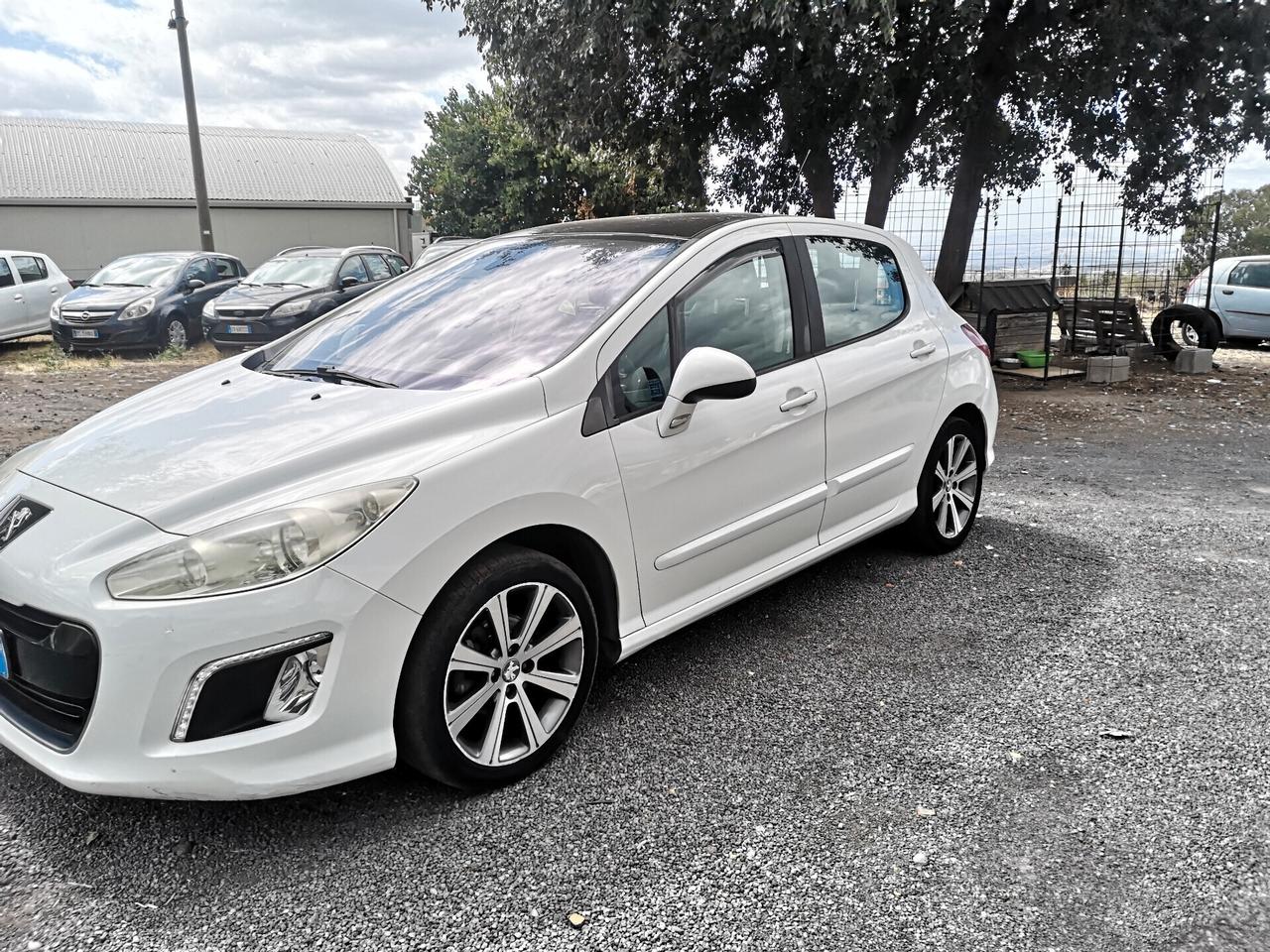 Peugeot 308 1.6 8V e-HDi 112CV Stop&Start 5p. Allure